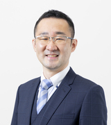コンサルタント鈴木の顔写真